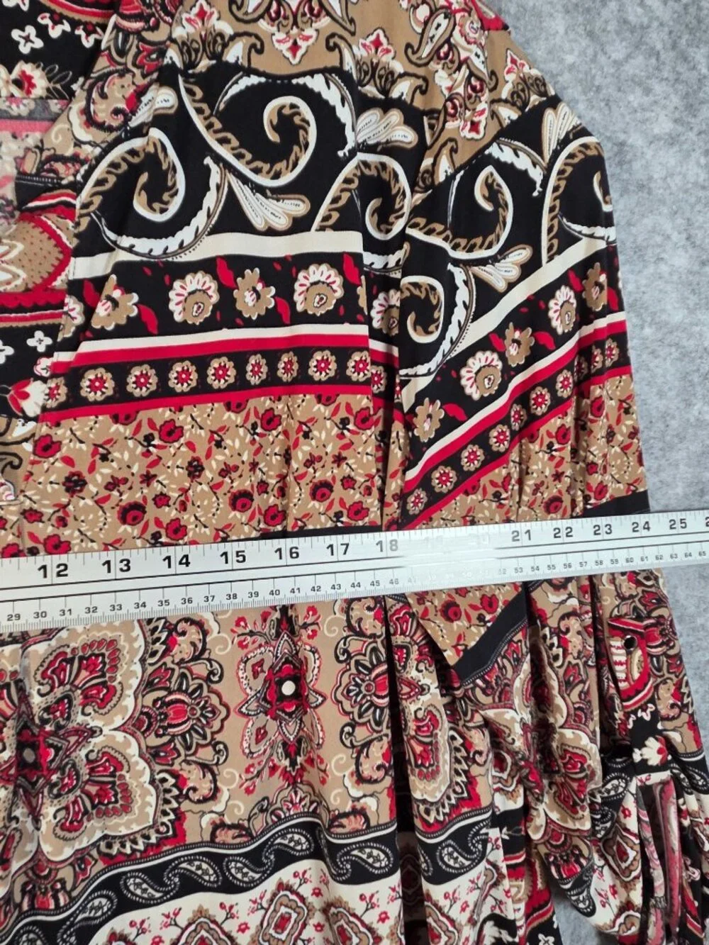 Cato Boho Paisley Medallion Blouse Red Black Tan V-Neck Tab Sleeve size 22/24